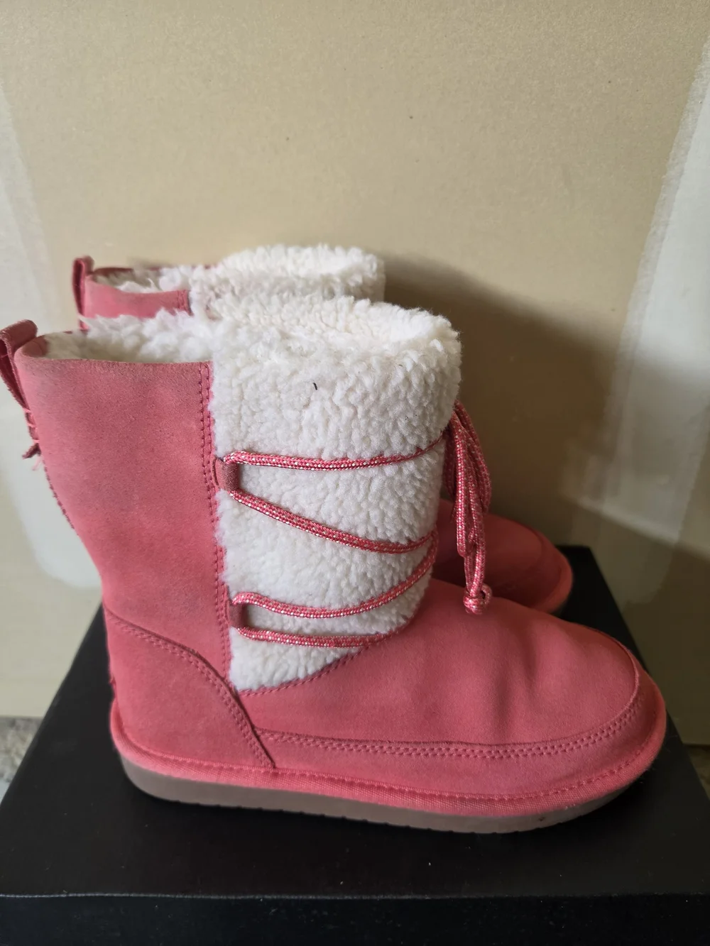 Koolaburra By UGGs Pink Faux-Shearling Lace-Up Kids Boots